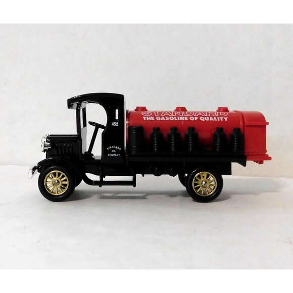 Chevron Red Crown 1927 Gas Truck Diecast Lledo - Picture 2 of 11